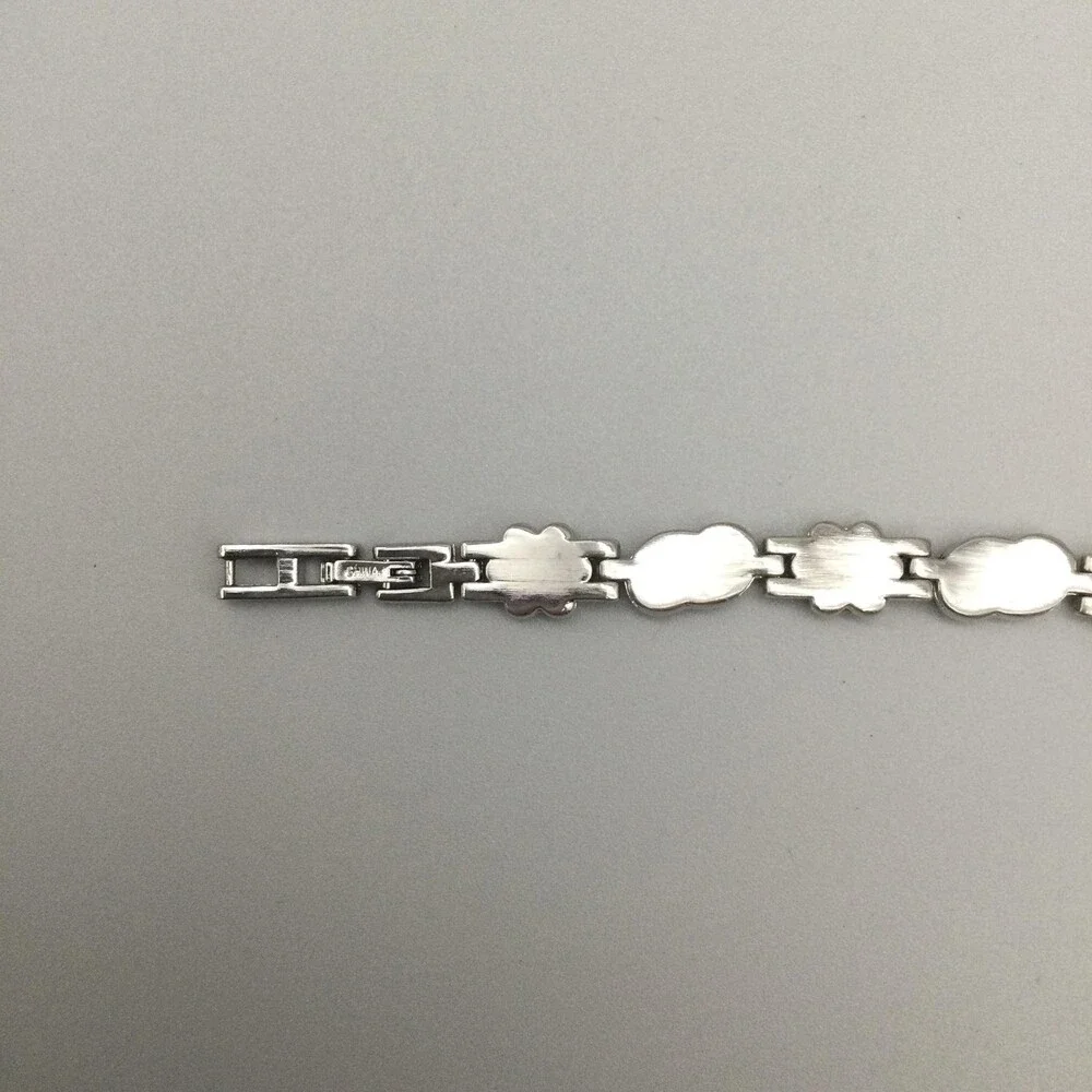 Womens Watch 19mm Silver Tone Oval White MOP Bracelet Gemmed New Battery 7.75